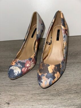 Forever 21 Floral Print Pumps – Size 8 – Multicolor Pointed Toe Heels